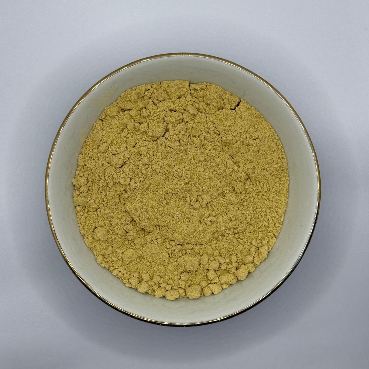 Bowl of fine dehydrated ginger flour