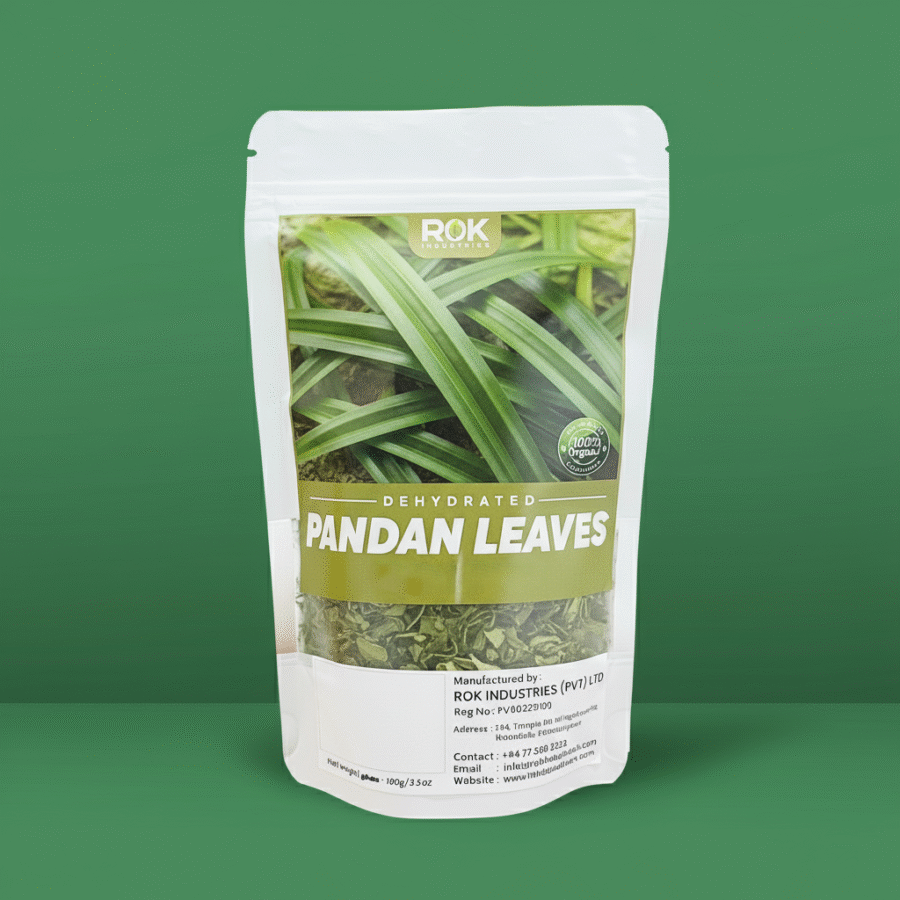 Packaged dehydrated pandan leaves